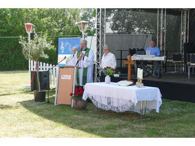 Ökumenischer Gottesdienst zum Stadtjubiläum (© Karl-Franz Thiede)